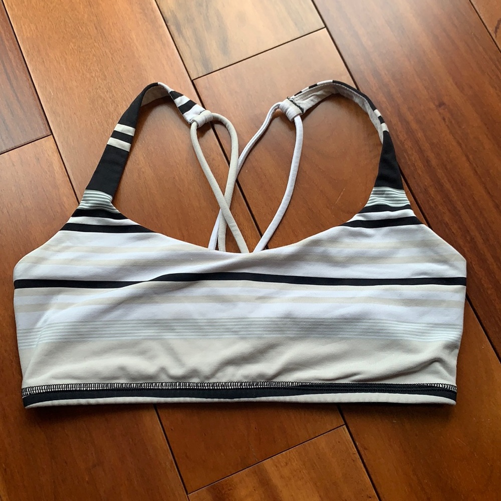 Lululemon Free to Be Sports Bra